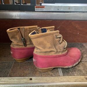 Sperry Kids Boots Tan and Red